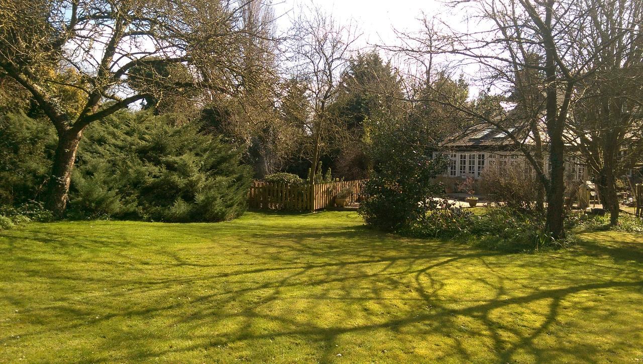 Orchard Pond Bed & Breakfast Duxford Exteriör bild